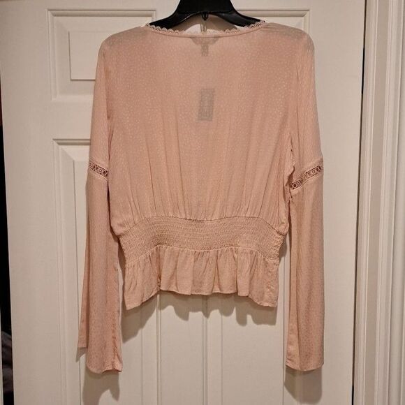 New Express Banded & Flare Long Sleeve Blouse Rose-Colored Size Medium - Picture 4 of 12